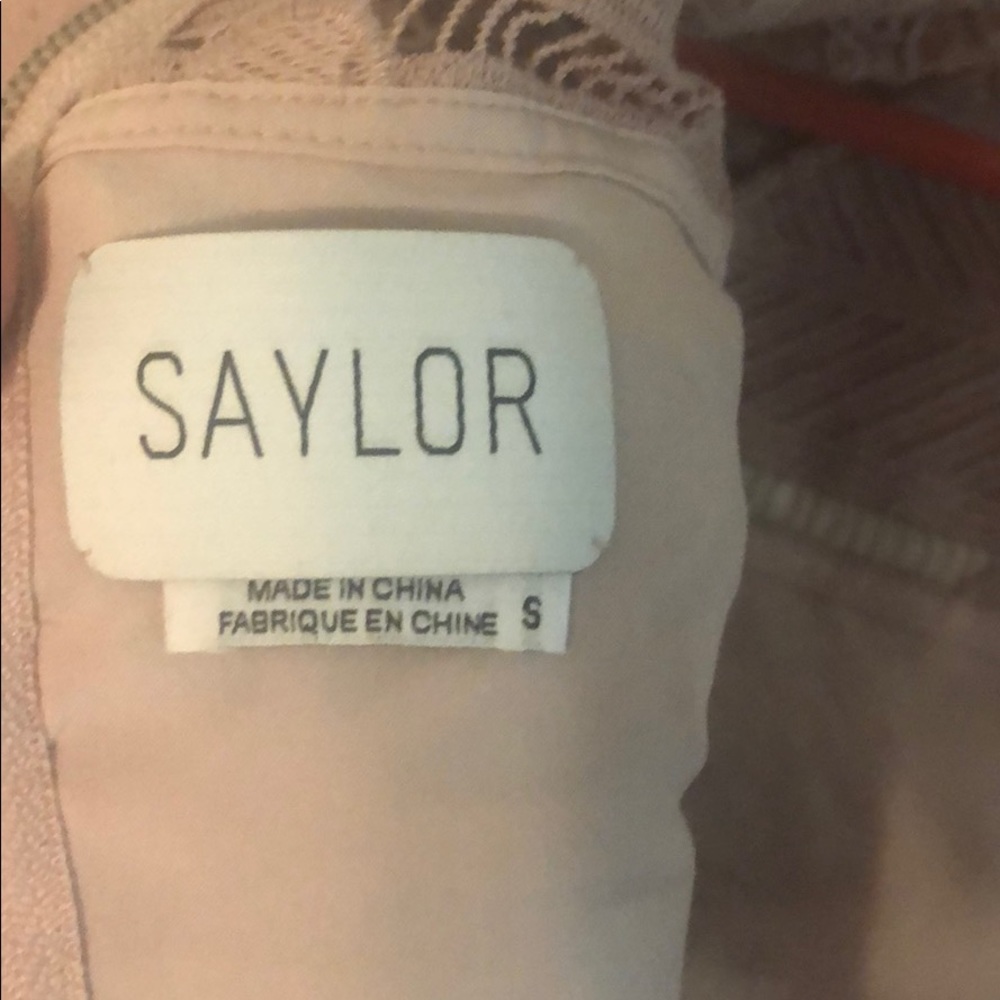 SAYLOR LACE ROMPER - Picture 4 of 4